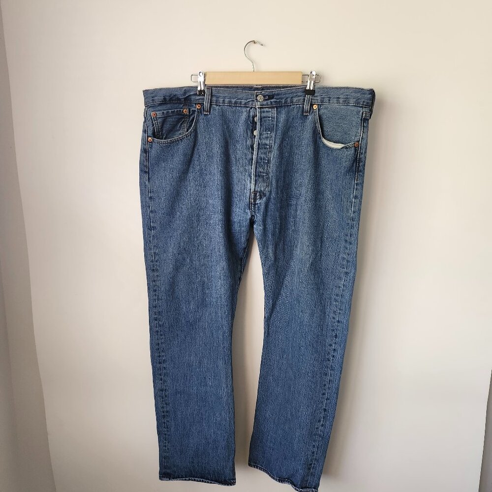 Levi’s 501 straight leg button fly jeans 42 X 30